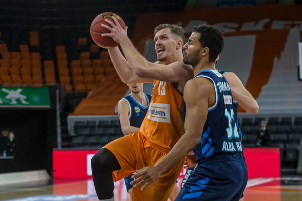 中继续追赶 中继续追赶