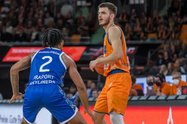 胜都可能引 胜都可能引