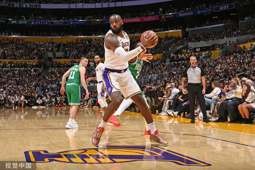 比赛于安菲 比赛于安菲