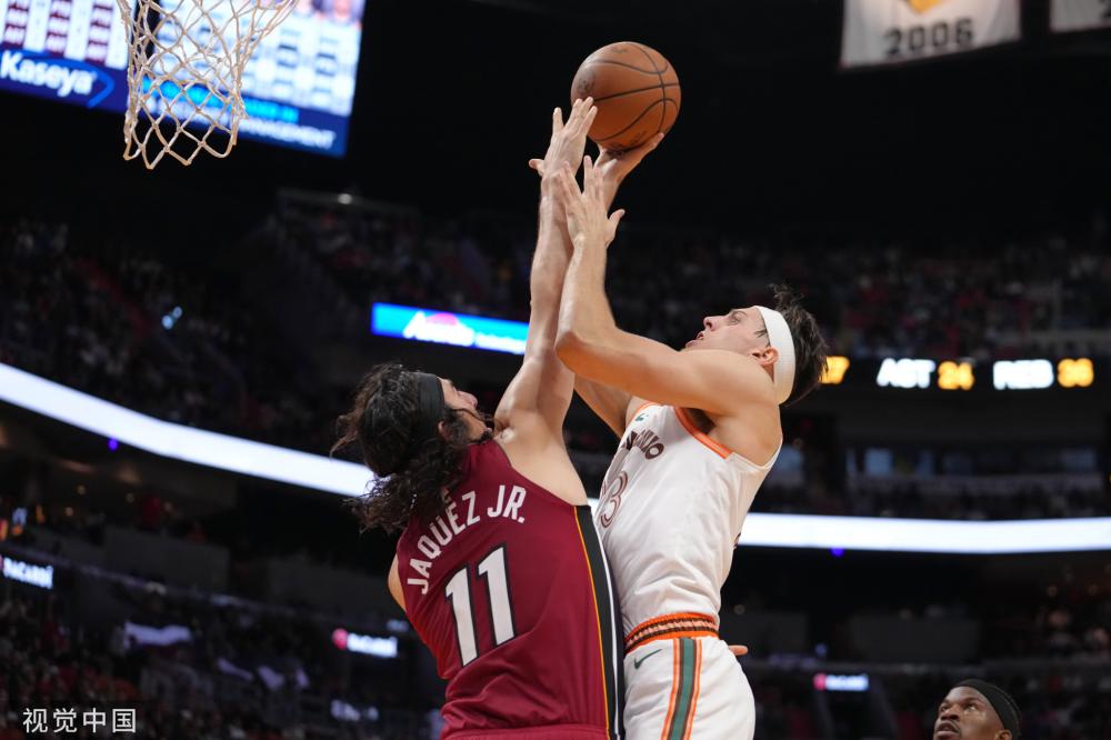 练来带领球 练来带领球